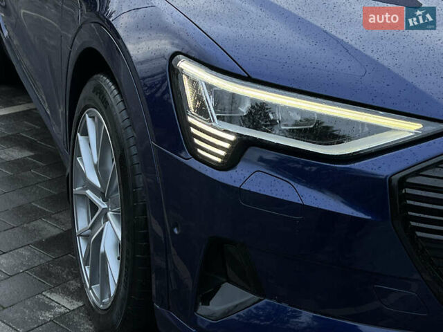 Синій Ауді E-Tron, об'ємом двигуна 0 л та пробігом 135 тис. км за 25800 $, фото 11 на Automoto.ua