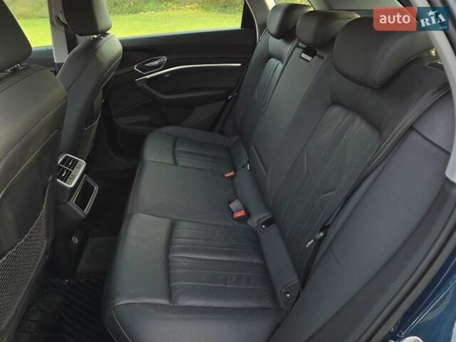 Ауди E-Tron 2019 в Тернополе на Automoto.ua Синий Ауди E-Tron, объемом двигателя 0 л и пробегом 119 тыс. км за 29499 $, фото 36 на Automoto.ua