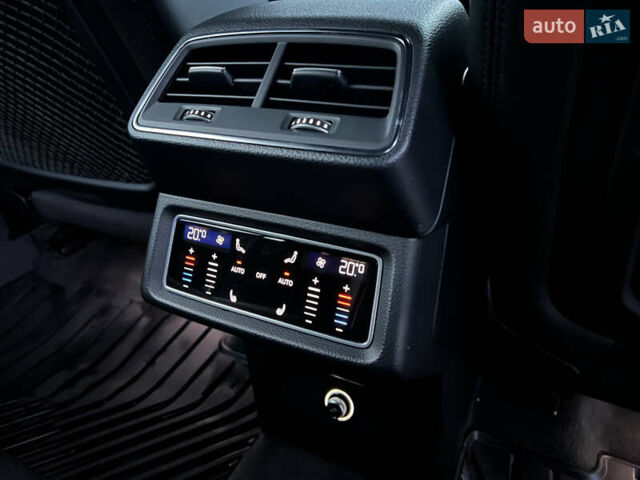 Синій Ауді E-Tron, об'ємом двигуна 0 л та пробігом 135 тис. км за 25800 $, фото 53 на Automoto.ua