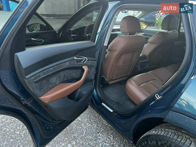 Ауди E-Tron 2019 в Ровно на Automoto.ua Синий Ауди E-Tron, объемом двигателя 0 л и пробегом 227 тыс. км за 19700 $, фото 14 на Automoto.ua