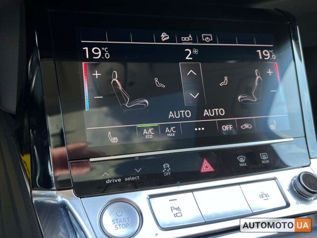 Синий Ауди E-Tron, объемом двигателя 95 л и пробегом 118 тыс. км за 35800 $, фото 16 на Automoto.ua