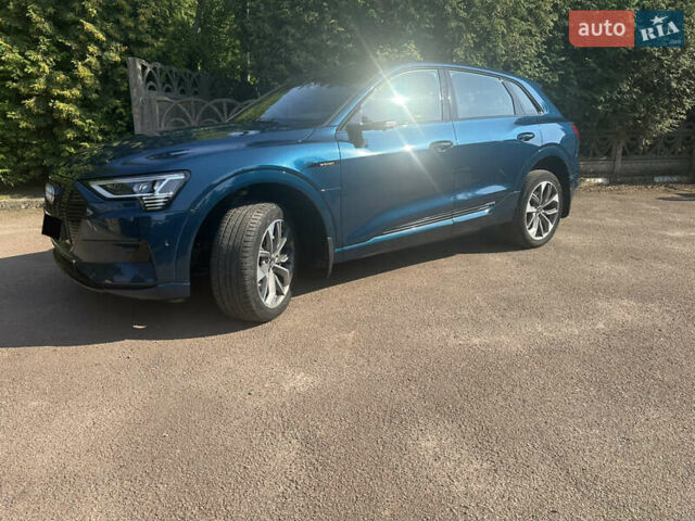 Синий Ауди E-Tron, объемом двигателя 0 л и пробегом 112 тыс. км за 29500 $, фото 13 на Automoto.ua
