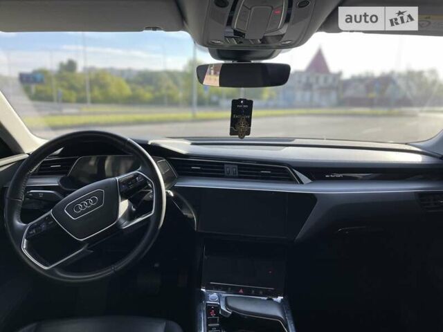 Синий Ауди E-Tron, объемом двигателя 0 л и пробегом 186 тыс. км за 26000 $, фото 12 на Automoto.ua
