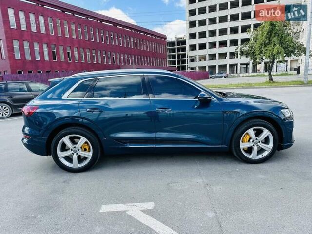 Ауді E-Tron 2019 у Тернополі на Automoto.ua Синій Ауді E-Tron, об'ємом двигуна 0 л та пробігом 200 тис. км за 21700 $, фото 12 на Automoto.ua