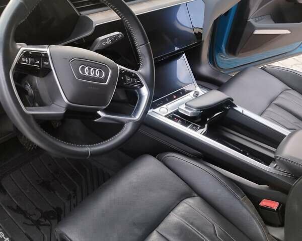 Синий Ауди E-Tron, объемом двигателя 0 л и пробегом 26 тыс. км за 34000 $, фото 2 на Automoto.ua