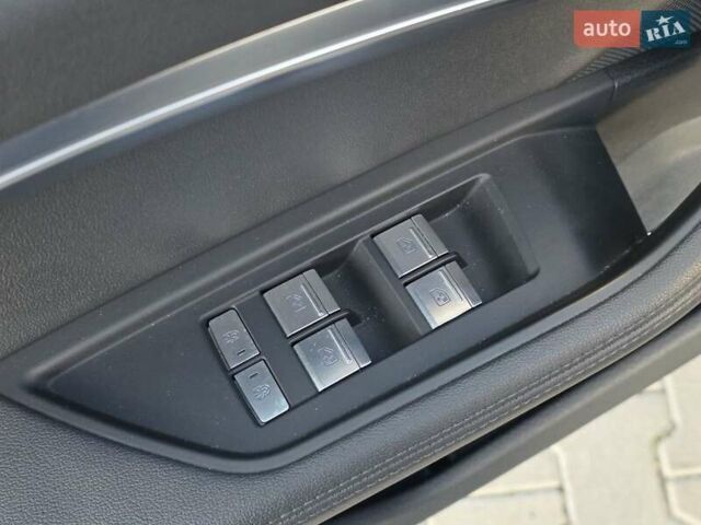 Ауди E-Tron 2019 в Тернополе на Automoto.ua Синий Ауди E-Tron, объемом двигателя 0 л и пробегом 119 тыс. км за 29499 $, фото 58 на Automoto.ua