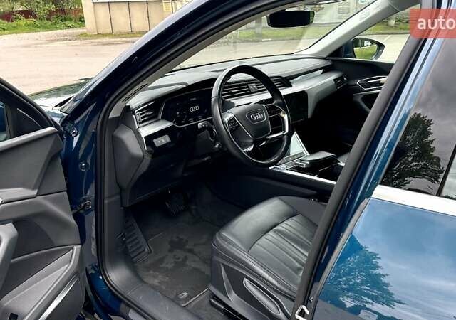 Синий Ауди E-Tron, объемом двигателя 0 л и пробегом 86 тыс. км за 34000 $, фото 5 на Automoto.ua