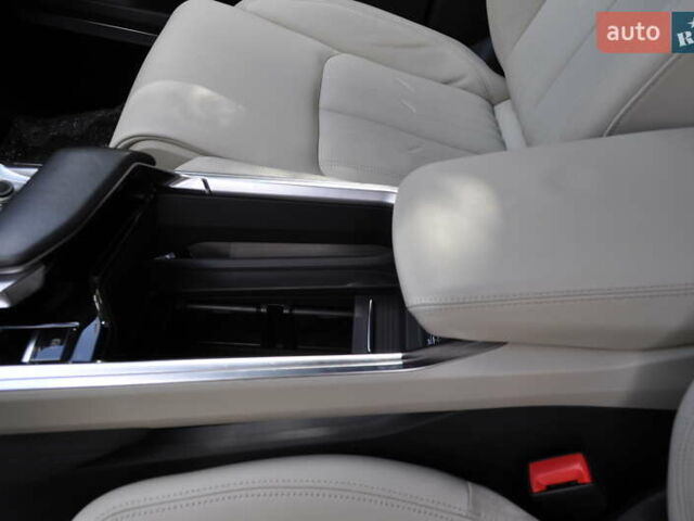 Синий Ауди E-Tron, объемом двигателя 0 л и пробегом 79 тыс. км за 34000 $, фото 99 на Automoto.ua