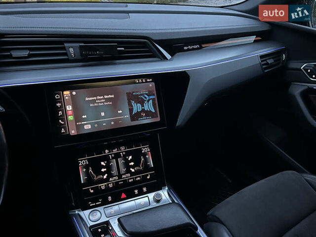 Синій Ауді E-Tron, об'ємом двигуна 0 л та пробігом 135 тис. км за 25800 $, фото 61 на Automoto.ua