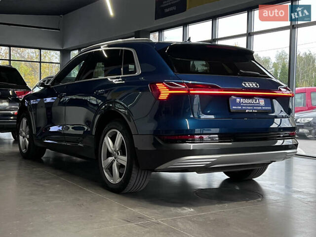 Синий Ауди E-Tron, объемом двигателя 0 л и пробегом 299 тыс. км за 23490 $, фото 17 на Automoto.ua