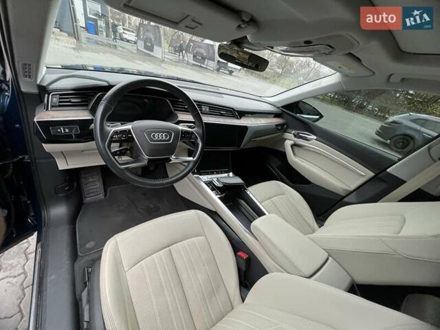 Синій Ауді E-Tron, об'ємом двигуна 0 л та пробігом 57 тис. км за 29950 $, фото 12 на Automoto.ua