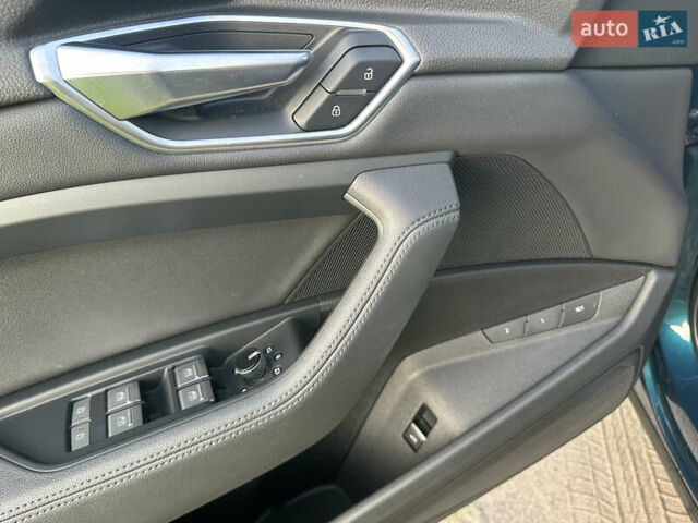 Синій Ауді E-Tron, об'ємом двигуна 0 л та пробігом 104 тис. км за 23800 $, фото 52 на Automoto.ua