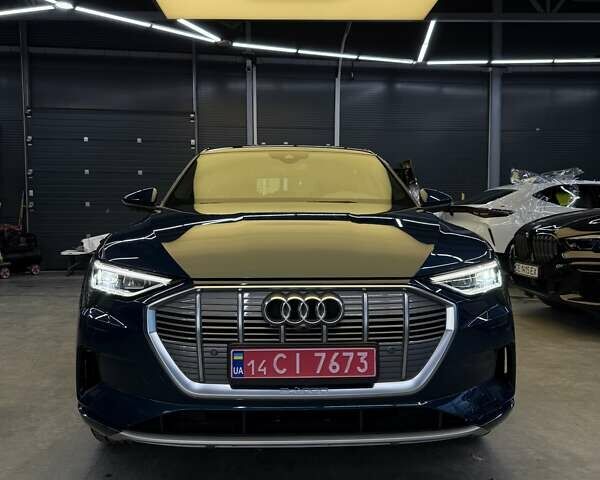 Синий Ауди E-Tron, объемом двигателя 0 л и пробегом 67 тыс. км за 30900 $, фото 31 на Automoto.ua