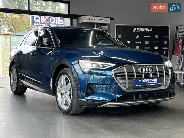 Синий Ауди E-Tron, объемом двигателя 0 л и пробегом 299 тыс. км за 23490 $, фото 7 на Automoto.ua