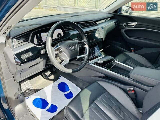 Ауді E-Tron 2019 у Тернополі на Automoto.ua Синій Ауді E-Tron, об'ємом двигуна 0 л та пробігом 200 тис. км за 21700 $, фото 20 на Automoto.ua