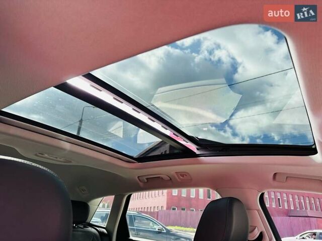 Ауді E-Tron 2019 у Тернополі на Automoto.ua Синій Ауді E-Tron, об'ємом двигуна 0 л та пробігом 200 тис. км за 21700 $, фото 33 на Automoto.ua