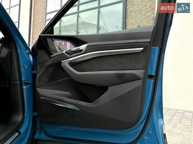 Синий Ауди E-Tron, объемом двигателя 0 л и пробегом 119 тыс. км за 29990 $, фото 34 на Automoto.ua