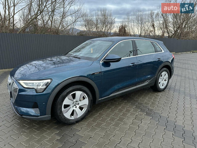 Синий Ауди E-Tron, объемом двигателя 0 л и пробегом 122 тыс. км за 28900 $, фото 5 на Automoto.ua