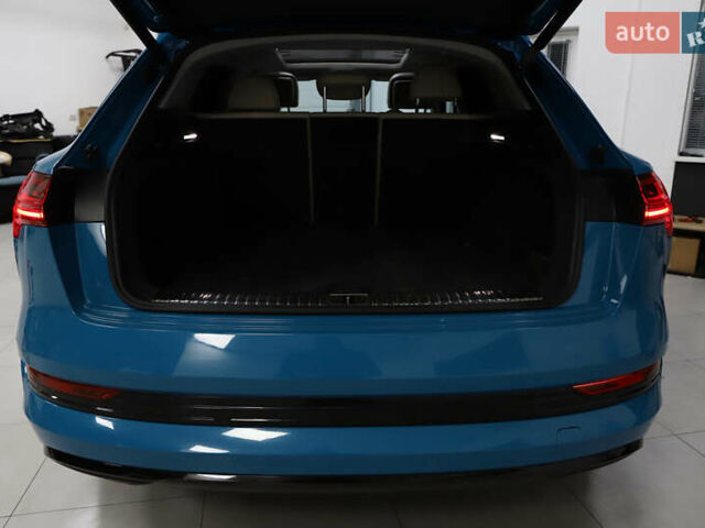 Синий Ауди E-Tron, объемом двигателя 0 л и пробегом 80 тыс. км за 28900 $, фото 61 на Automoto.ua