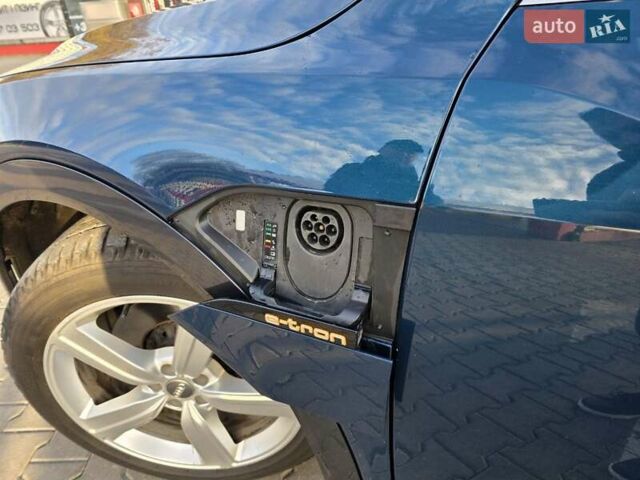 Ауди E-Tron 2019 в Тернополе на Automoto.ua Синий Ауди E-Tron, объемом двигателя 0 л и пробегом 119 тыс. км за 29499 $, фото 11 на Automoto.ua