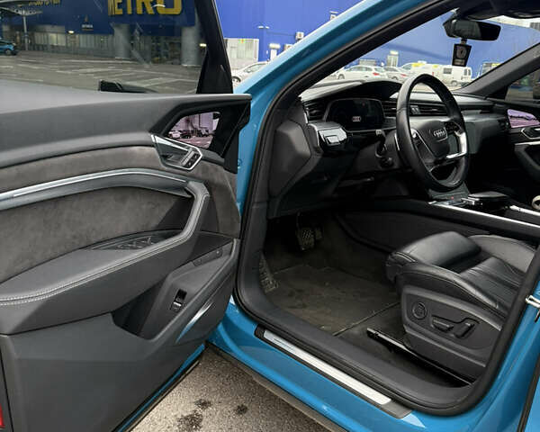 Синій Ауді E-Tron, об'ємом двигуна 0 л та пробігом 149 тис. км за 25500 $, фото 11 на Automoto.ua