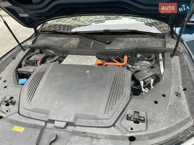 Синій Ауді E-Tron, об'ємом двигуна 0 л та пробігом 30 тис. км за 29900 $, фото 41 на Automoto.ua