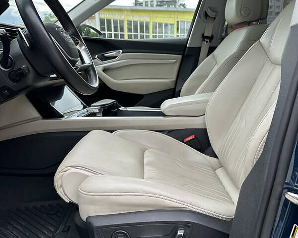 Синий Ауди E-Tron, объемом двигателя 0 л и пробегом 89 тыс. км за 30000 $, фото 11 на Automoto.ua