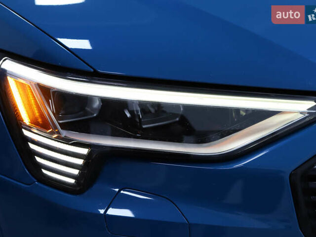 Синий Ауди E-Tron, объемом двигателя 0 л и пробегом 80 тыс. км за 28900 $, фото 35 на Automoto.ua