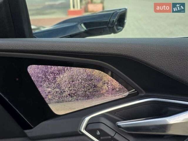 Ауди E-Tron 2019 в Тернополе на Automoto.ua Синий Ауди E-Tron, объемом двигателя 0 л и пробегом 119 тыс. км за 29499 $, фото 53 на Automoto.ua