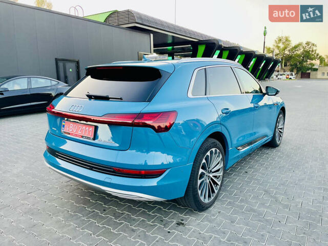Синій Ауді E-Tron, об'ємом двигуна 0 л та пробігом 97 тис. км за 27900 $, фото 6 на Automoto.ua