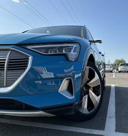 Синій Ауді E-Tron, об'ємом двигуна 0 л та пробігом 101 тис. км за 33500 $, фото 5 на Automoto.ua