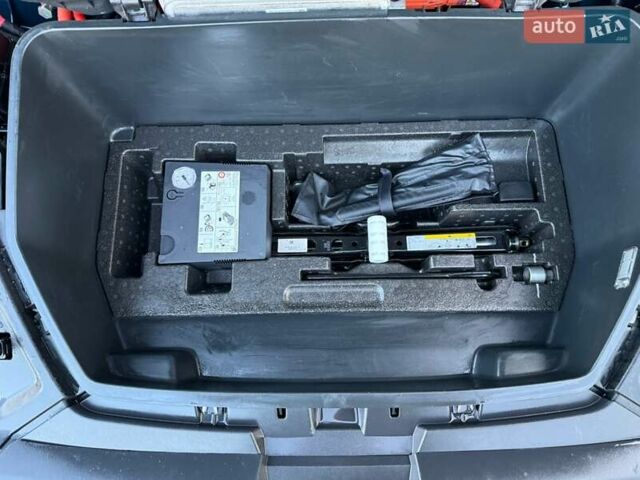 Синий Ауди E-Tron, объемом двигателя 0 л и пробегом 80 тыс. км за 33000 $, фото 107 на Automoto.ua