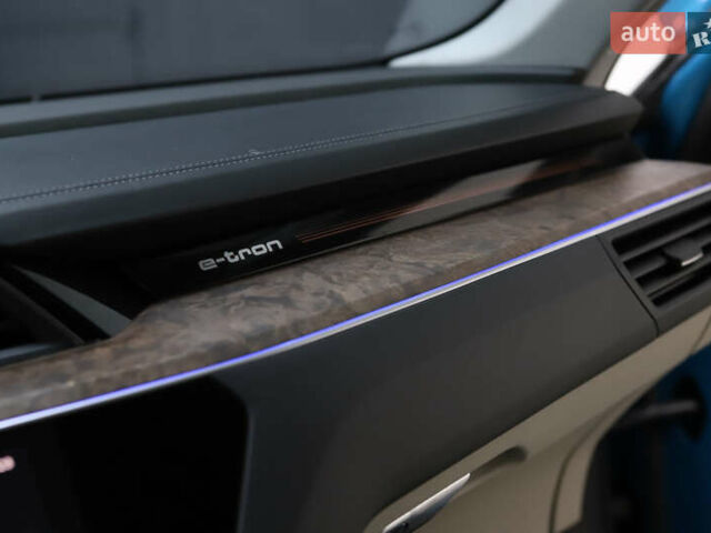 Синий Ауди E-Tron, объемом двигателя 0 л и пробегом 80 тыс. км за 28900 $, фото 101 на Automoto.ua