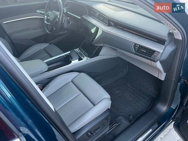 Синий Ауди E-Tron, объемом двигателя 0 л и пробегом 76 тыс. км за 34000 $, фото 21 на Automoto.ua