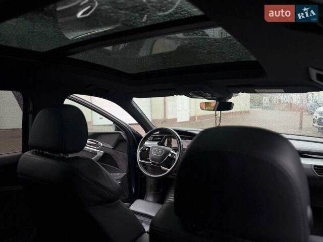Синий Ауди E-Tron, объемом двигателя 0 л и пробегом 170 тыс. км за 28500 $, фото 14 на Automoto.ua