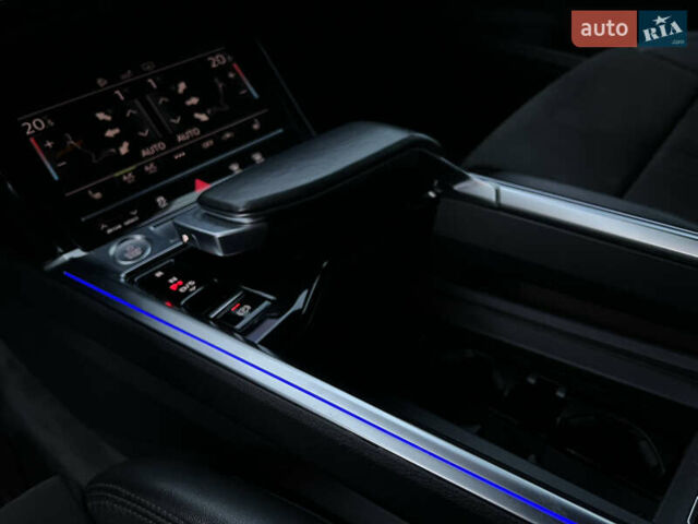 Синій Ауді E-Tron, об'ємом двигуна 0 л та пробігом 135 тис. км за 25800 $, фото 72 на Automoto.ua