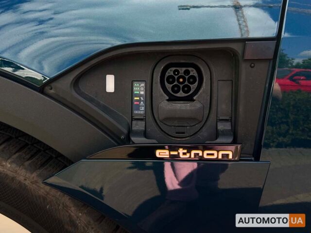 Синий Ауди E-Tron, объемом двигателя 95 л и пробегом 118 тыс. км за 35800 $, фото 22 на Automoto.ua