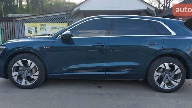 Синий Ауди E-Tron, объемом двигателя 0 л и пробегом 142 тыс. км за 25400 $, фото 14 на Automoto.ua
