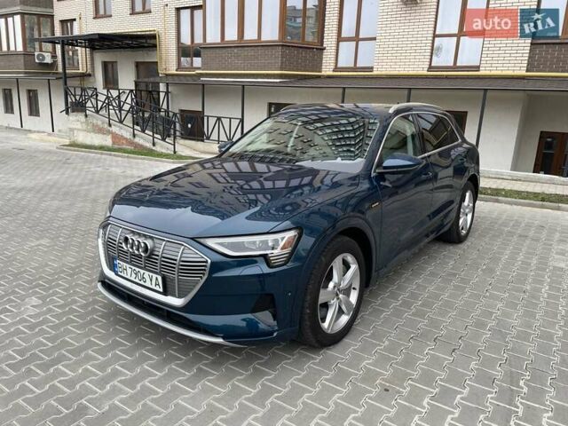 Синій Ауді E-Tron, об'ємом двигуна 0 л та пробігом 30 тис. км за 29900 $, фото 1 на Automoto.ua