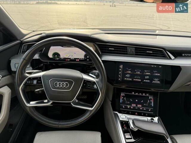 Синий Ауди E-Tron, объемом двигателя 0 л и пробегом 98 тыс. км за 30500 $, фото 39 на Automoto.ua