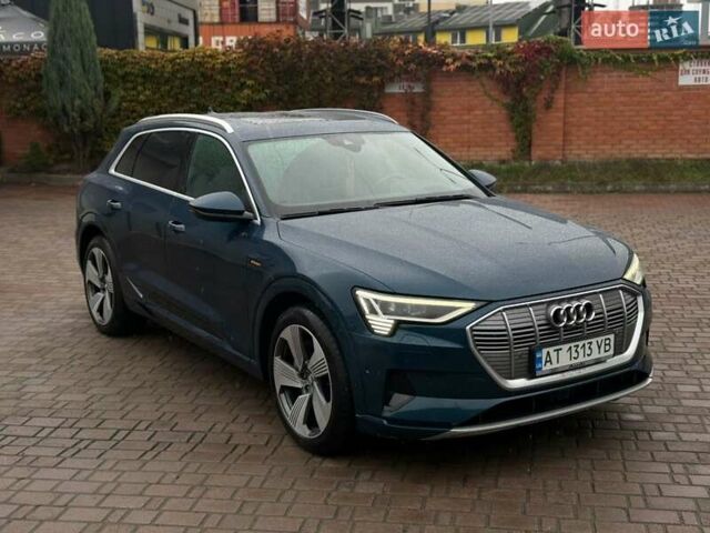 Синий Ауди E-Tron, объемом двигателя 0 л и пробегом 170 тыс. км за 28500 $, фото 3 на Automoto.ua