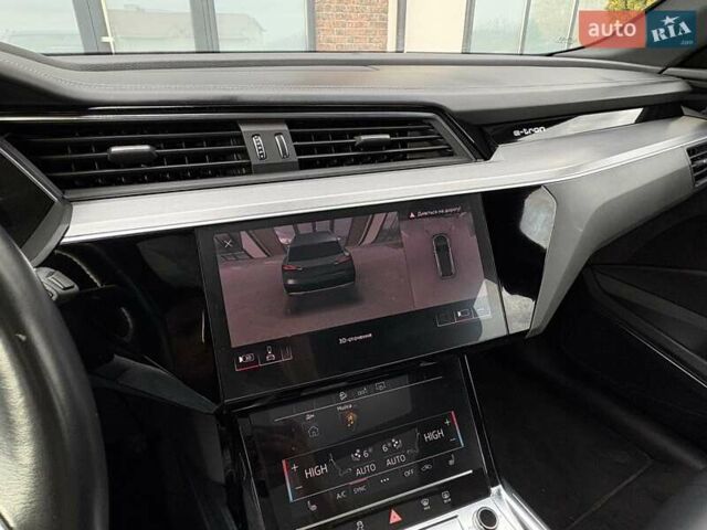 Синий Ауди E-Tron, объемом двигателя 0 л и пробегом 119 тыс. км за 29500 $, фото 27 на Automoto.ua