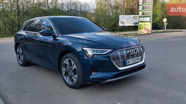 Синий Ауди E-Tron, объемом двигателя 0 л и пробегом 142 тыс. км за 25400 $, фото 19 на Automoto.ua