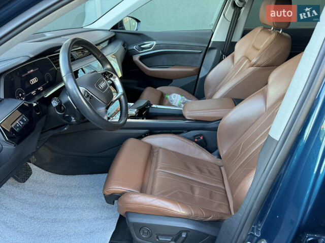 Синій Ауді E-Tron, об'ємом двигуна 0 л та пробігом 226 тис. км за 22999 $, фото 16 на Automoto.ua