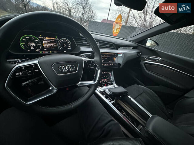 Синий Ауди E-Tron, объемом двигателя 0 л и пробегом 122 тыс. км за 28900 $, фото 10 на Automoto.ua