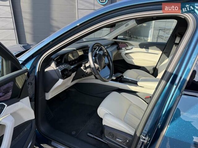 Синій Ауді E-Tron, об'ємом двигуна 0 л та пробігом 56 тис. км за 34000 $, фото 4 на Automoto.ua