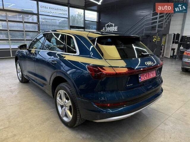 Синий Ауди E-Tron, объемом двигателя 0 л и пробегом 67 тыс. км за 30900 $, фото 6 на Automoto.ua