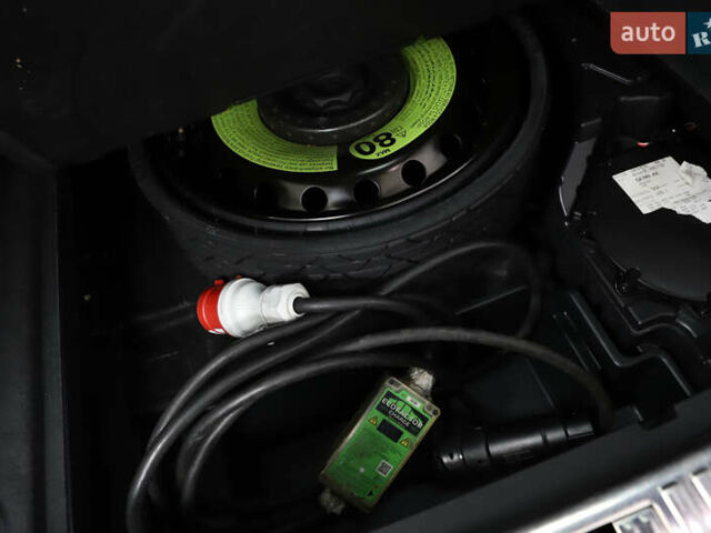 Синий Ауди E-Tron, объемом двигателя 0 л и пробегом 80 тыс. км за 28900 $, фото 64 на Automoto.ua