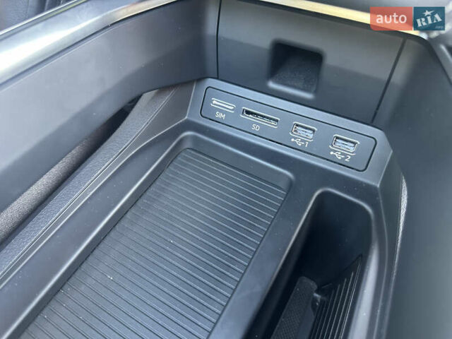 Синий Ауди E-Tron, объемом двигателя 0 л и пробегом 112 тыс. км за 29500 $, фото 15 на Automoto.ua
