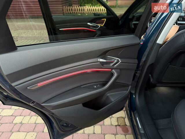 Синий Ауди E-Tron, объемом двигателя 0 л и пробегом 80 тыс. км за 33000 $, фото 104 на Automoto.ua